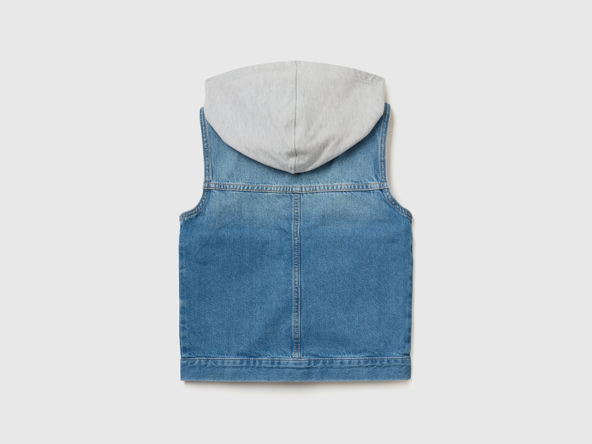 United Colors Of Benetton / Жилет джинсовый для мальчика - фото 2
