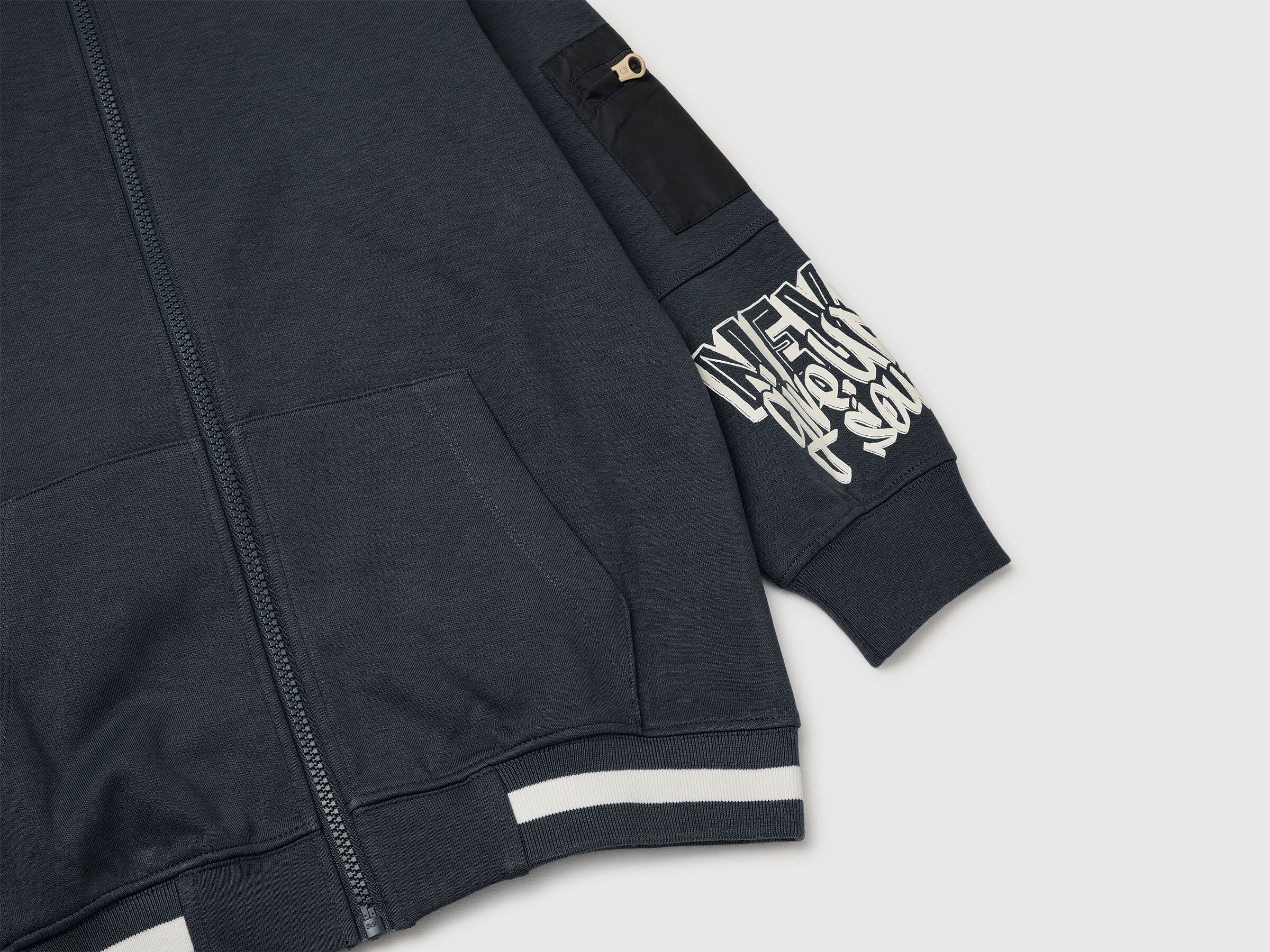 United Colors Of Benetton / Толстовка на молнии с принтом для мальчика - фото 2