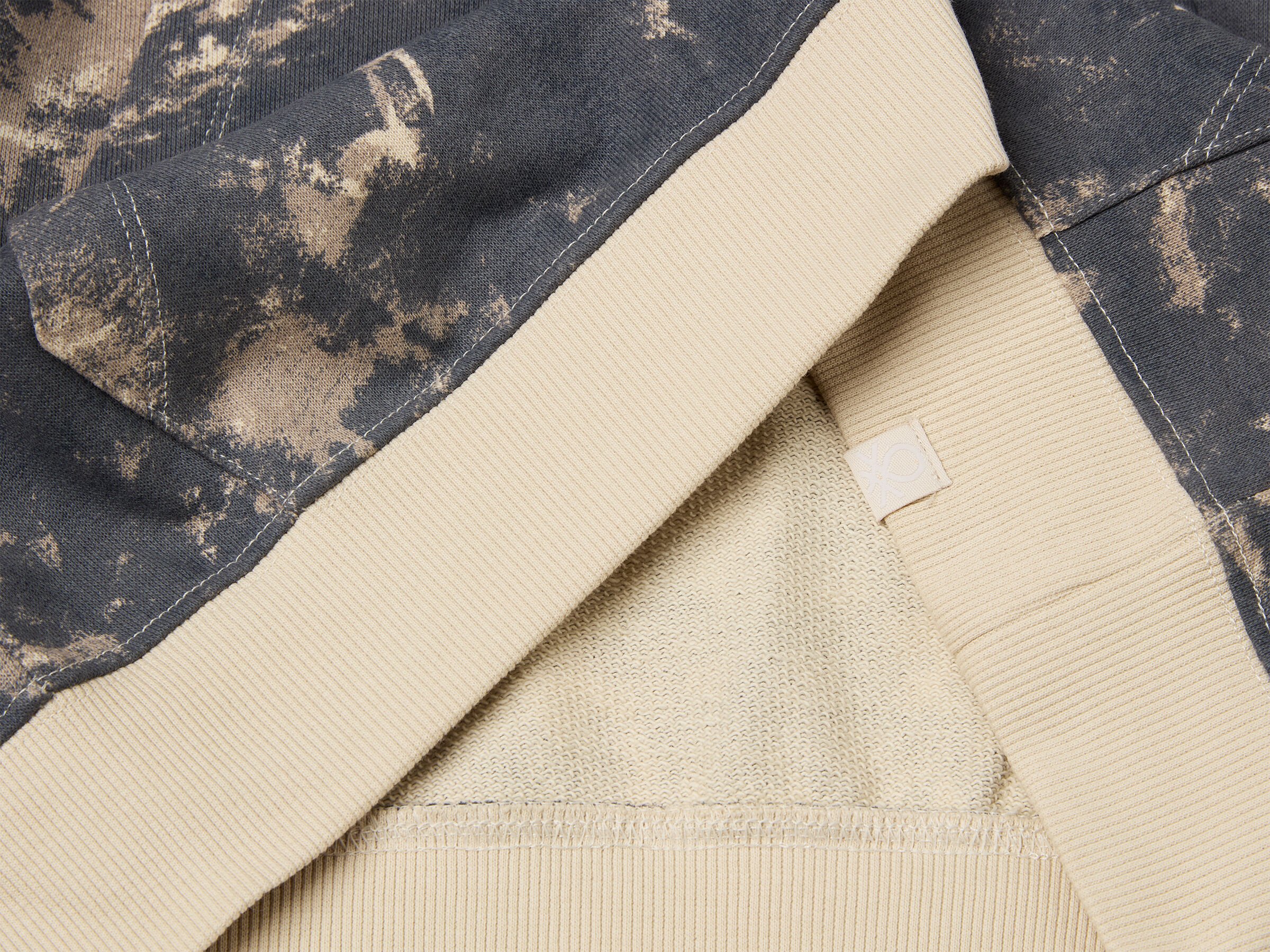 United Colors Of Benetton / Худи с принтом для мальчика