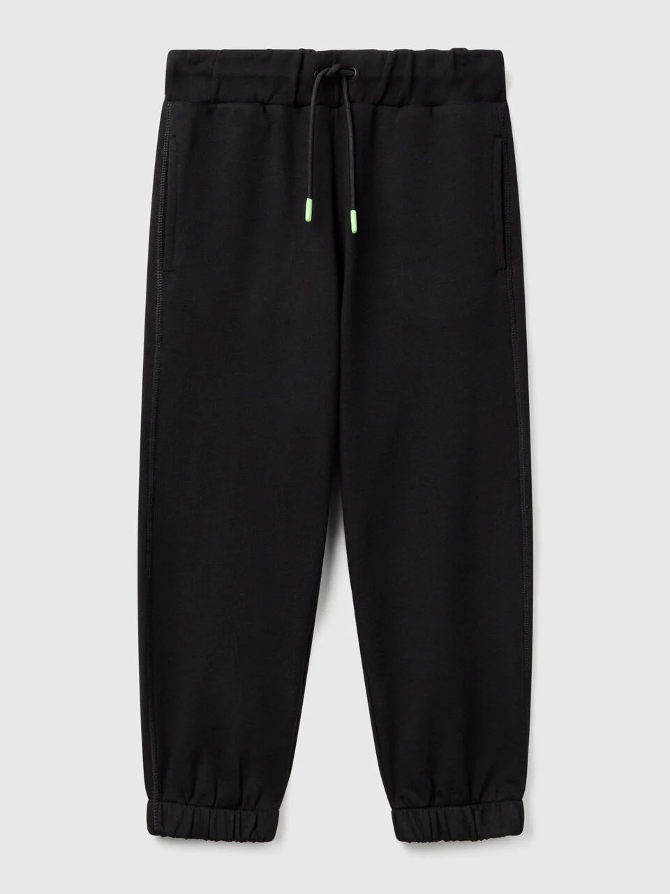 United Colors Of Benetton / Брюки джоггеры с принтом сзади для мальчика