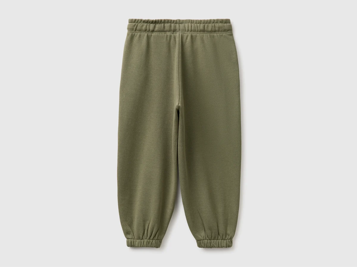 United Colors Of Benetton / Брюки спортивные с принтом для мальчика - фото 2