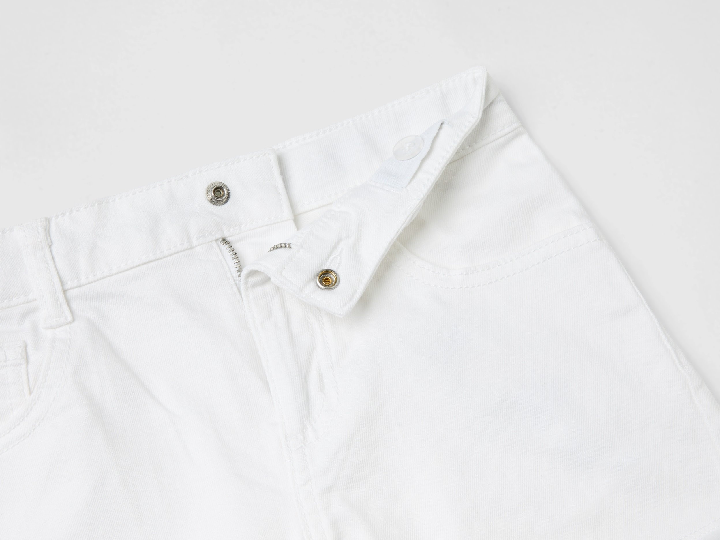 United Colors Of Benetton / Шорты для девочки