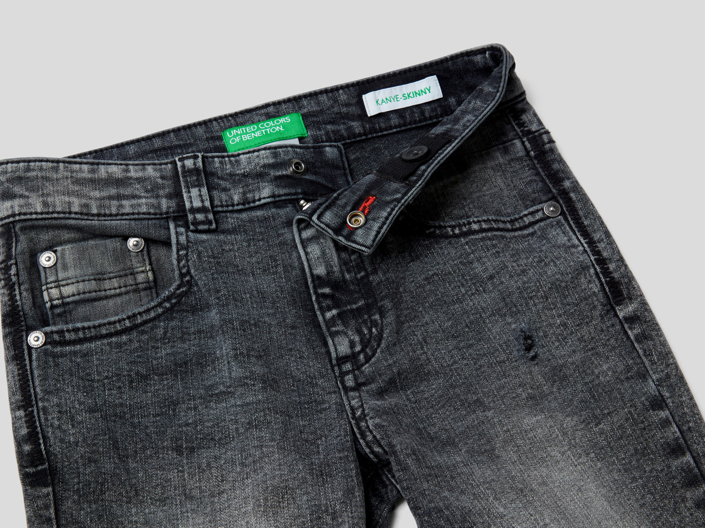 United Colors Of Benetton / Джинсы для мальчика - фото 3