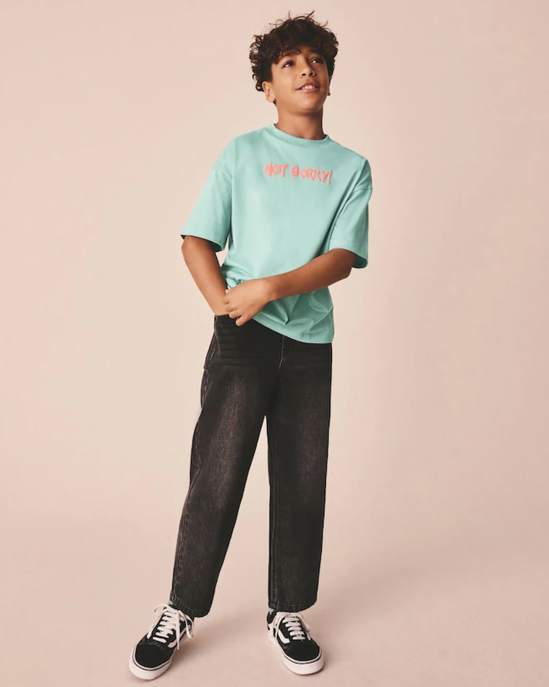 Как одевать ребенка летом, чтобы не перегреть