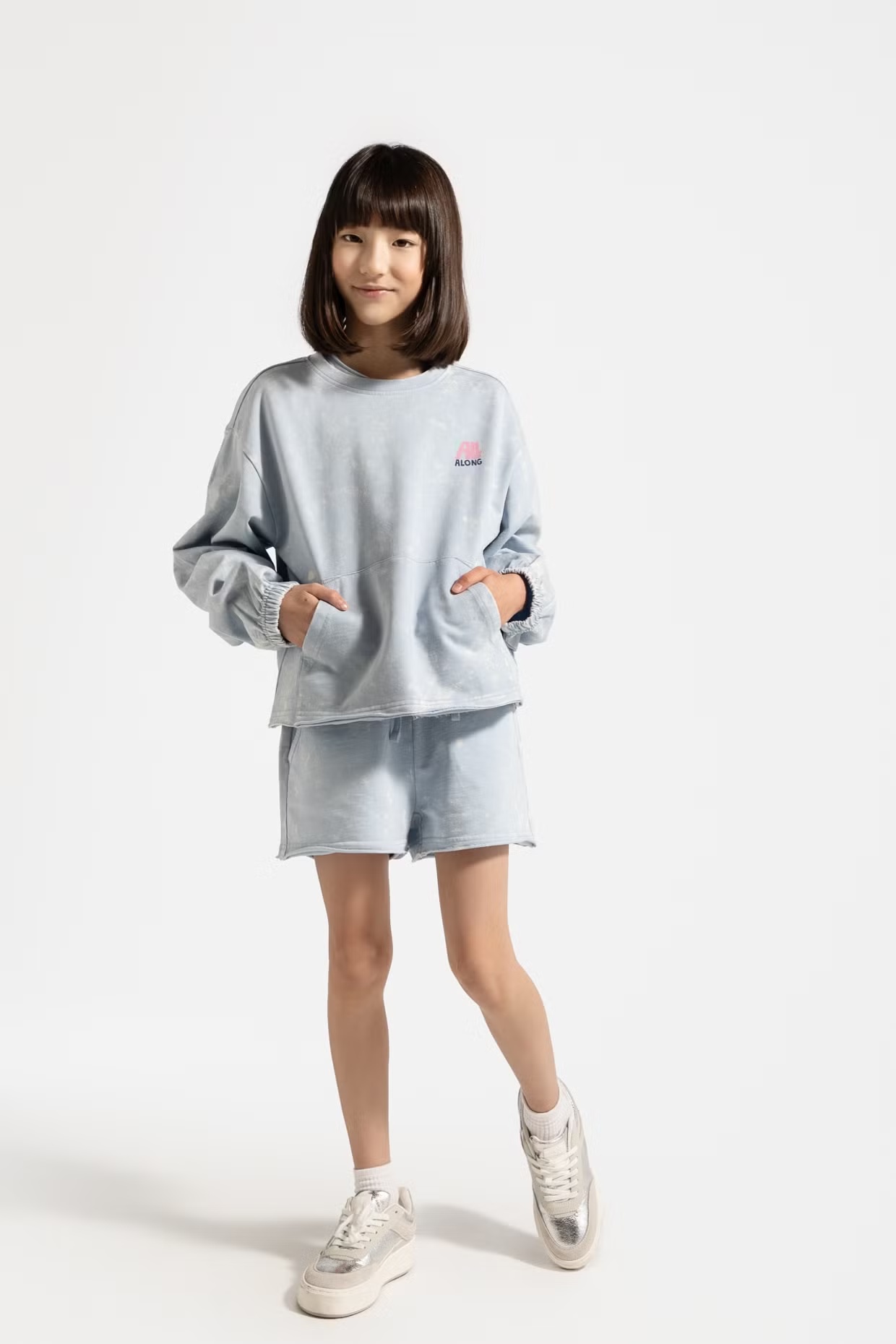 Coccodrillo / Свитшот укороченный с объемными рукавами для девочки