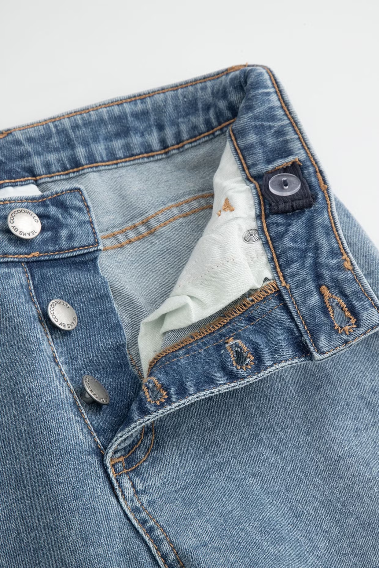 Coccodrillo / Джинсы расклешеные для девочки - фото 7