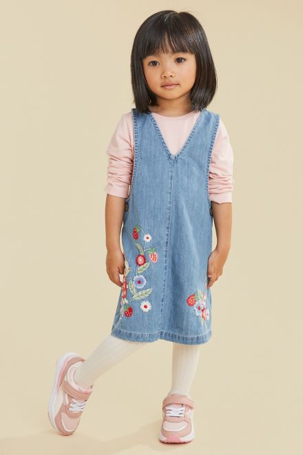 Mothercare / Комплект джемпер трикотажный, сарафан джинсовый и колготки для девочки
