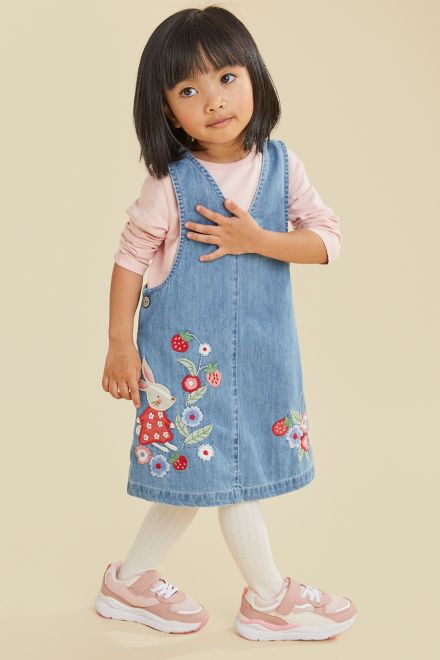 Mothercare / Комплект джемпер трикотажный, сарафан джинсовый и колготки для девочки
