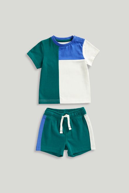 Mothercare / Комплект футболка и шорты трикотажные для мальчика