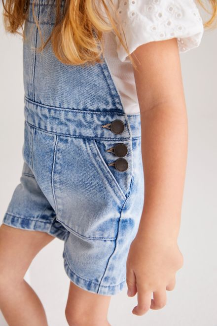 Next / Комплект футболка и полукомбинезон джинсовый для девочки - фото 4