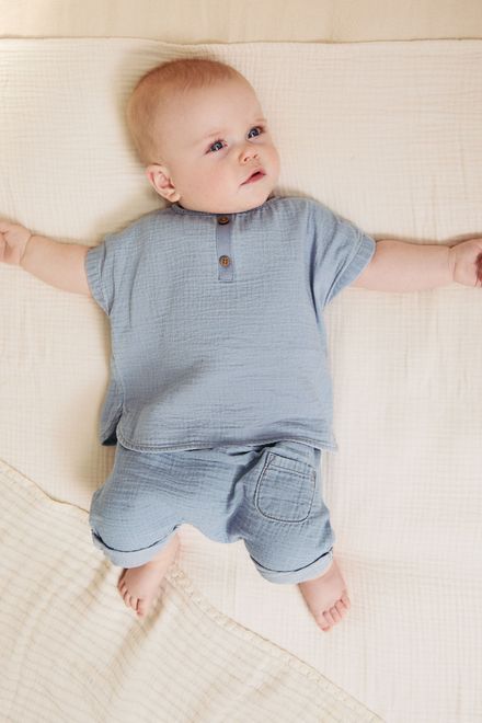 Next / Комплект джемпер и шорты для мальчика - фото 2