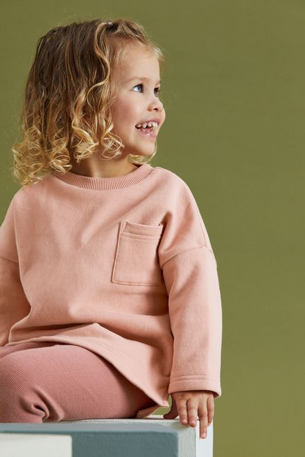 Next / Коплект джемпер трикотажный и брюки спортивные для девочки - фото 3