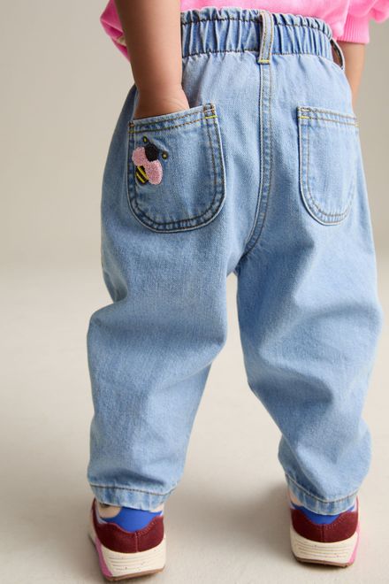 Next / Джинсы с нашивками для девочки - фото 2