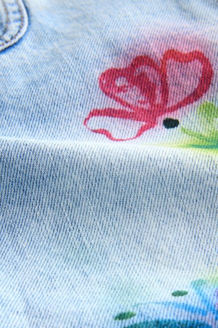 Next / Комплект футболка и полукомбинезон джинсовый с аппликацией для девочки - фото 9