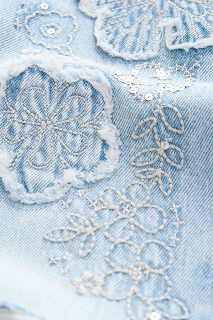 Next / Джинсы расклешенные с аппликацией для девочки