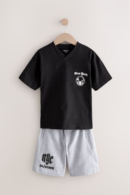 Next / Комплект футболка и шорты трикотажные для мальчика